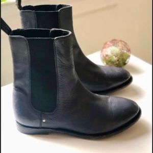ASH Navy Leather Chelsea Boots - Size 37